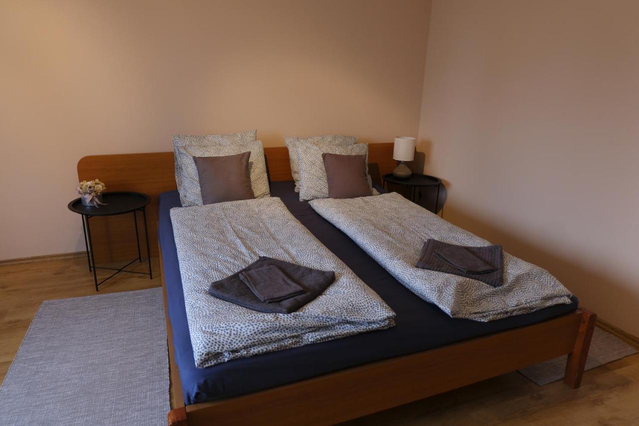 Kajári Apartmanház Balatonfőkajár Esterno foto