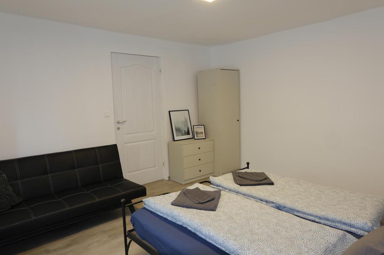 Kajári Apartmanház Balatonfőkajár Esterno foto