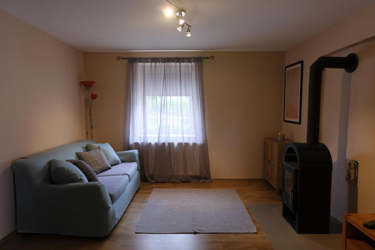 Kajári Apartmanház Balatonfőkajár Esterno foto